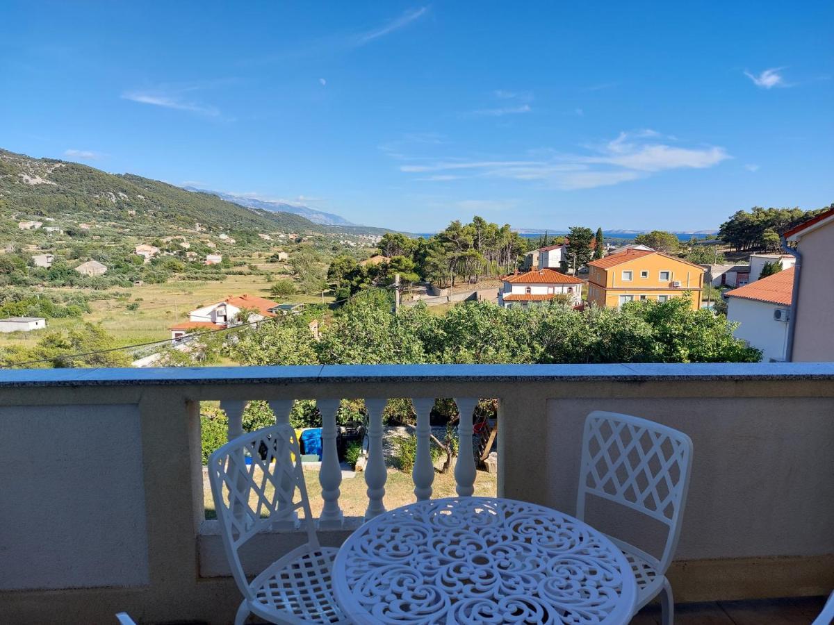 Apartments Velinka Mundanije Bagian luar foto