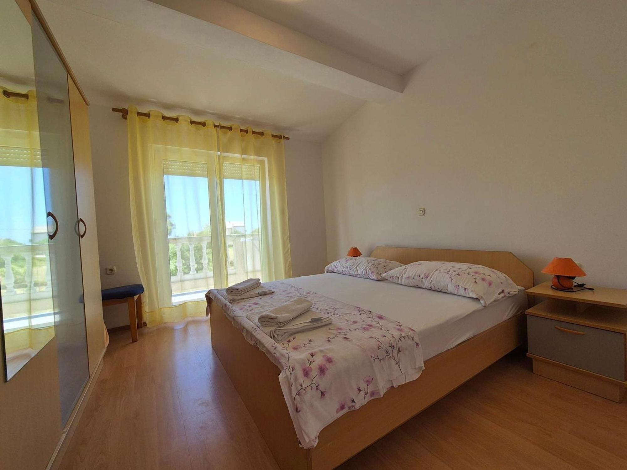 Apartments Velinka Mundanije Bagian luar foto